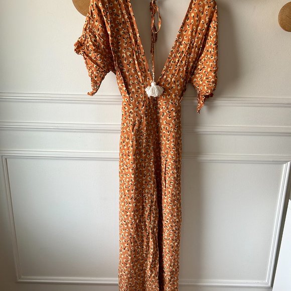 Faithfull the Brand | Cedric Jumpsuit in Vintage Bloom Peach Floral - Picture 4 of 5